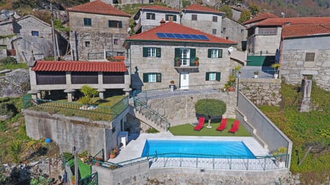 Balcony/Terrace, Swimming pool