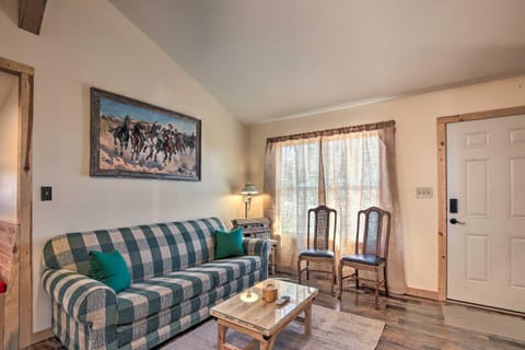 Kerrville Converted Barn Tiny Home with Kayaks! House in Kerrville