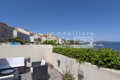 2 PINETA - Ampio quadrilocale sulla spiaggia di Porto Faro Villa in Palau