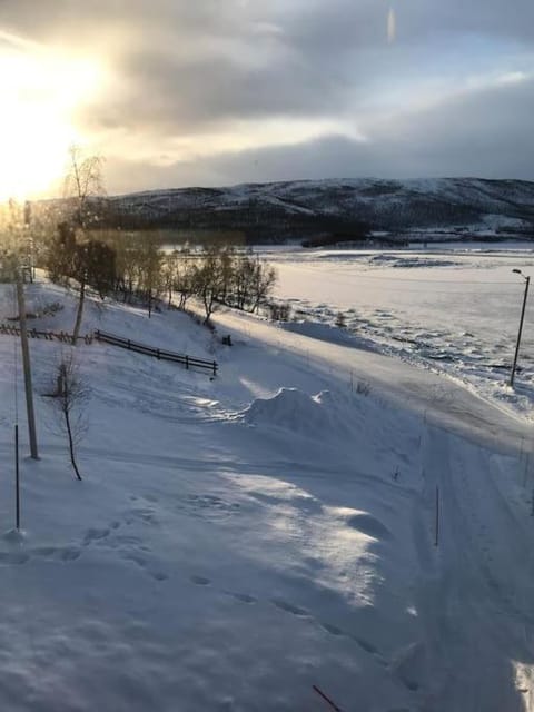 Trivelig fritidshus på Årnes, Senja House in Nordland, Norway