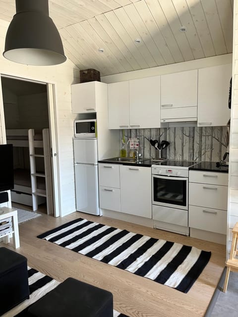 Hailuoto Marjaniemi - Rantasumppu Cottage 2 with Sauna & Air conditioning Chalet in Finland