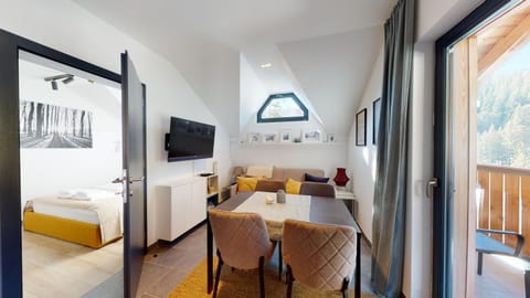 Living room, Dining area