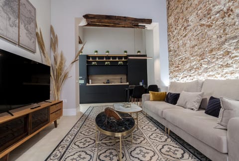 TV and multimedia, Living room, Seating area, kitchen