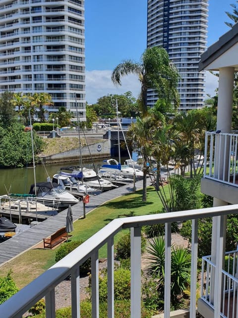 Balcony/Terrace, Garden view