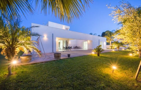 Property building, Garden, Garden view