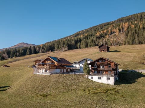 Property building, Facade/entrance, Off site