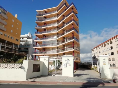 Property building, Facade/entrance, Off site