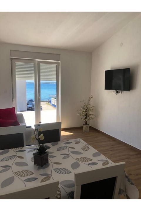 Living room, Seating area, Dining area, Sea view
