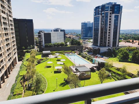 Balcony/Terrace, City view, Garden view, Street view