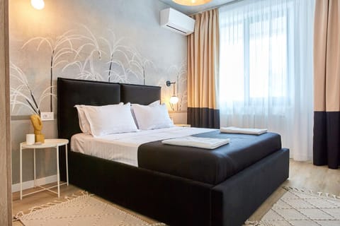 Bed, Photo of the whole room, Bedroom, air conditioner