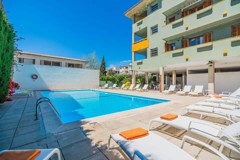 Property building, Swimming pool