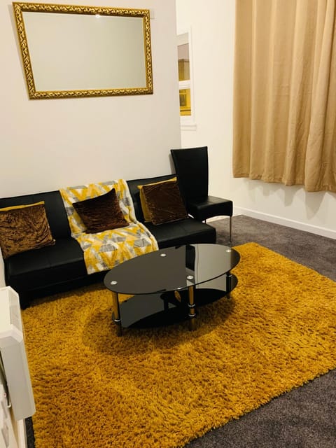 City Blessed Aptm 3 with Free Parking Apartment in North Shields