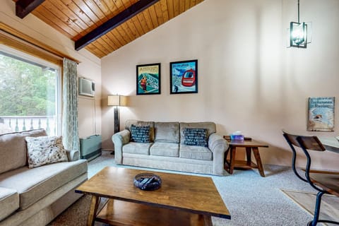 Mountain Oasis Apartment in Glen