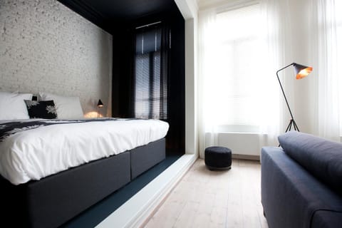 Living room, Photo of the whole room, Bedroom