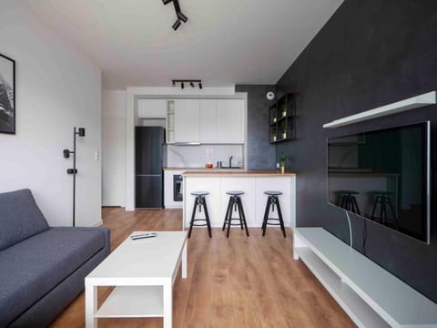 Seating area, Dining area, oven, stove