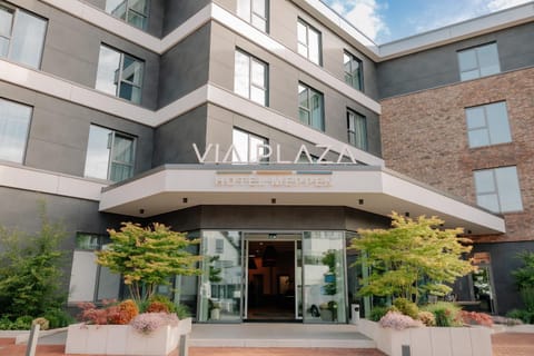 Property building, Facade/entrance