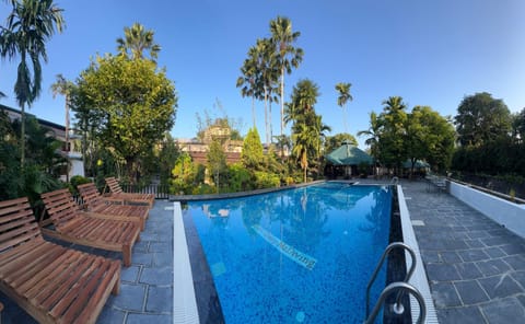 Day, Garden, Balcony/Terrace, Garden view, Pool view, Swimming pool, sunbed