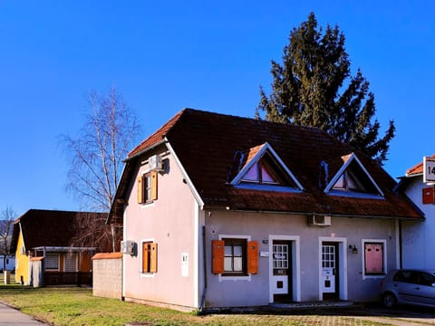 Property building, Parking