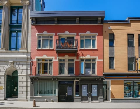 Property building, Facade/entrance