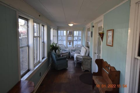 Bungalow in Bloom House in French Lick