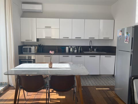 Appartement hypercentre Bastia vue mer et petite terrasse Apartment in Bastia