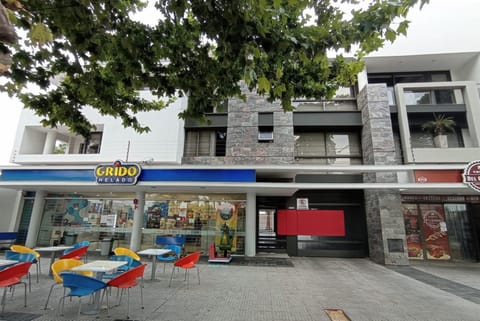 Facade/entrance