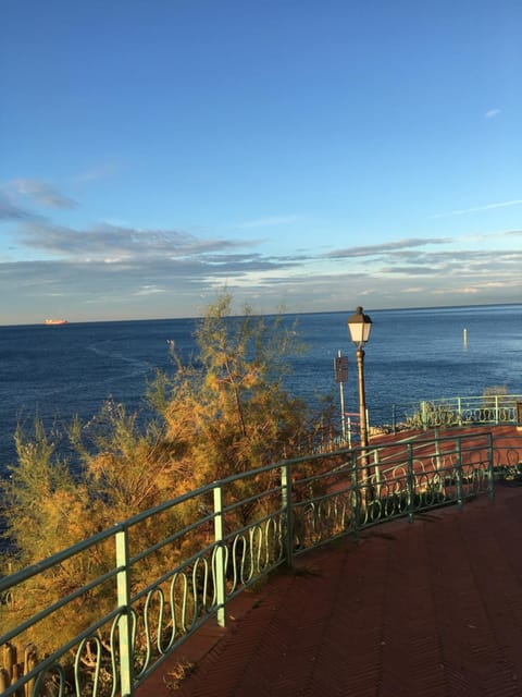 Nearby landmark, Sea view