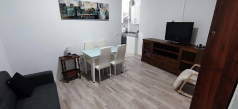 TV and multimedia, Living room, Dining area