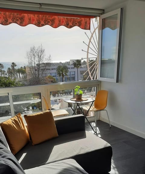 Balcony/Terrace, Living room