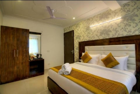 Bed, wardrobe