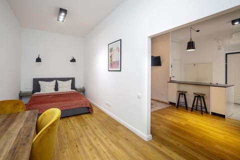 Dining area, Bedroom