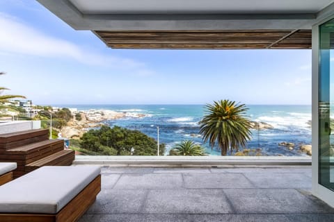 View (from property/room), Balcony/Terrace, Balcony/Terrace, Seating area, Sea view