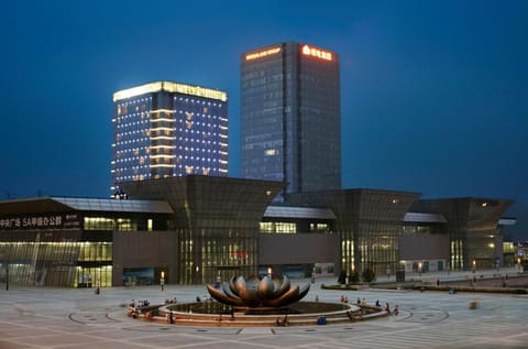 Facade/entrance, People, Activities, View (from property/room)