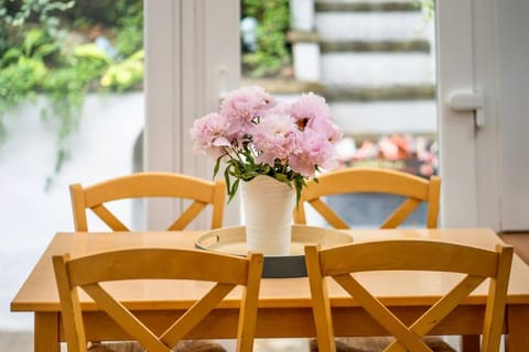 Lovely 4 Bedroom House in Central Bath House in Bath