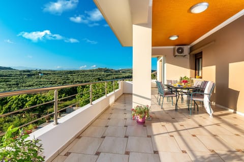 Villa Alexandra House in Crete
