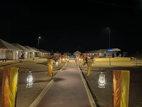Property building, Night, group of guests