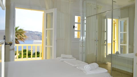 Bedroom, Sea view