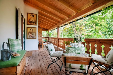 Patio, Day, Balcony/Terrace, Balcony/Terrace, Seating area