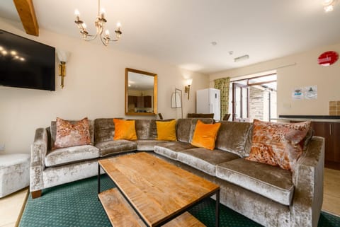 TV and multimedia, Seating area