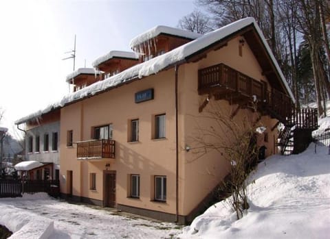 Property building, Winter
