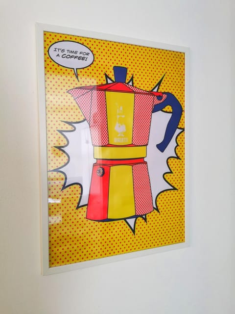 Old Town Apartment with Terrace - Live Love Lake Apartment in Peschiera del Garda