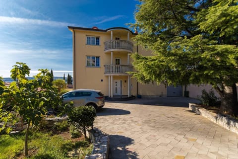 Property building, Parking