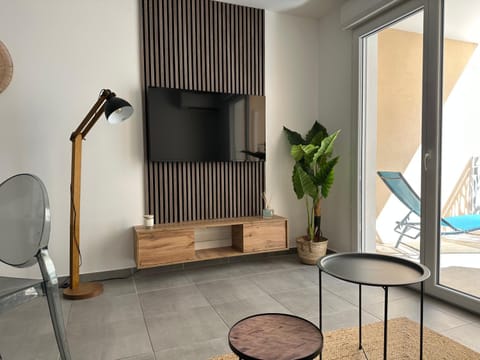 Bel Appartement au calme avec parking Apartment in Menton