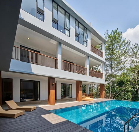 Swimming pool, Swimming pool, Swimming pool