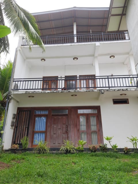 Property building, Facade/entrance, Garden