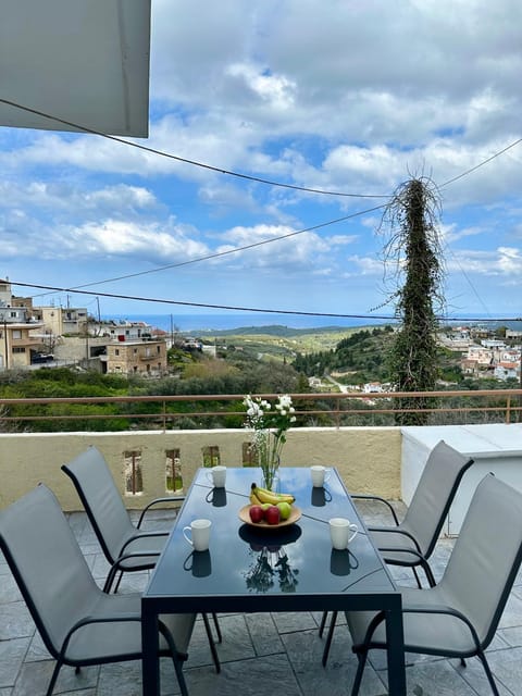 View (from property/room), Balcony/Terrace, Seating area, Sea view