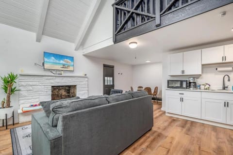 Tidal House #4 - Ocean Shores Chalet Chalet in Ocean Shores