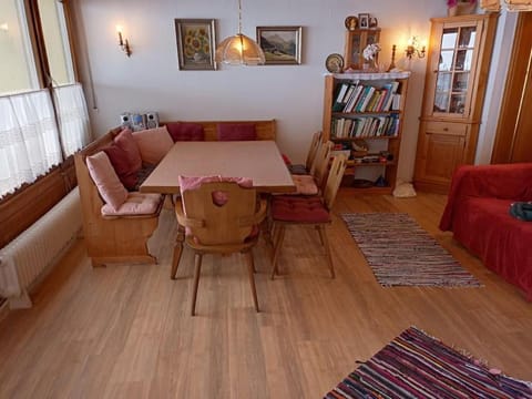 Großes Ferienhaus in ruhiger Lage - WLAN b. 9 Per. House in Salzburgerland