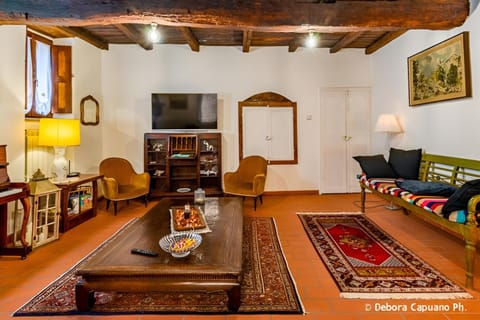 Communal lounge/ TV room