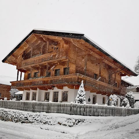 Property building, Winter